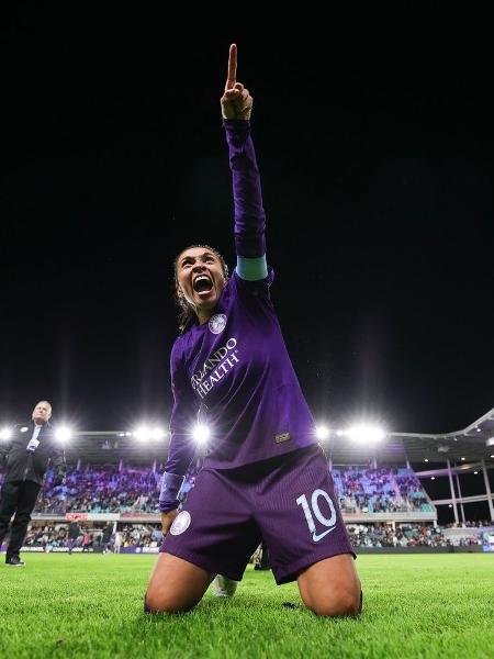 Marta comemora título da NWSL conquistado pelo Orlando Pride, após vencer final contra o Washington Spirit.