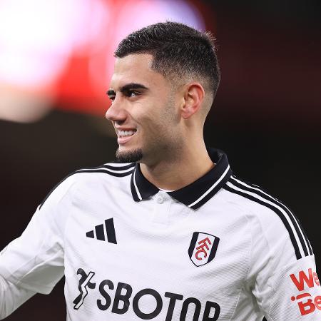 Andreas Pereira, do Fulham, durante jogo contra o Liverpool