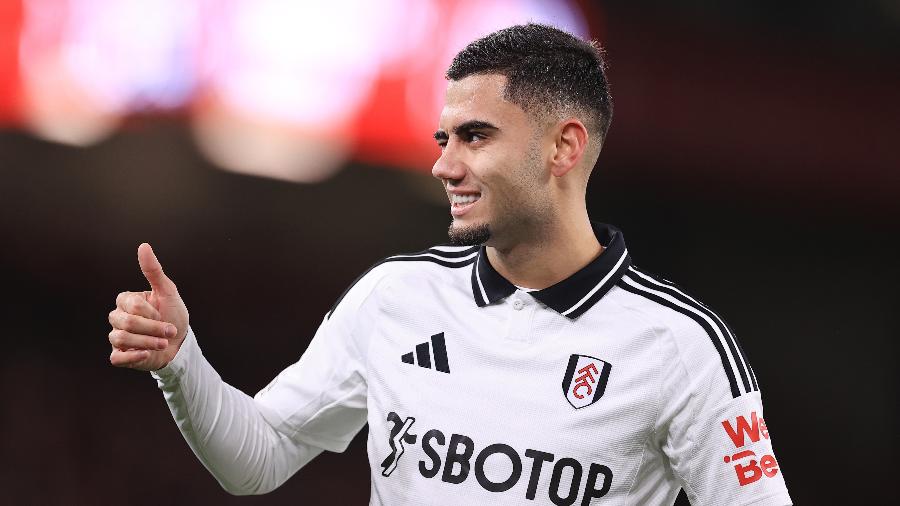 Andreas Pereira tem contrato válido com o Fulham até junho de 2026