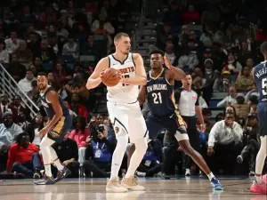 Jokic obtém nono 'triple-double' na temporada, e Nuggets vencem Pelicans