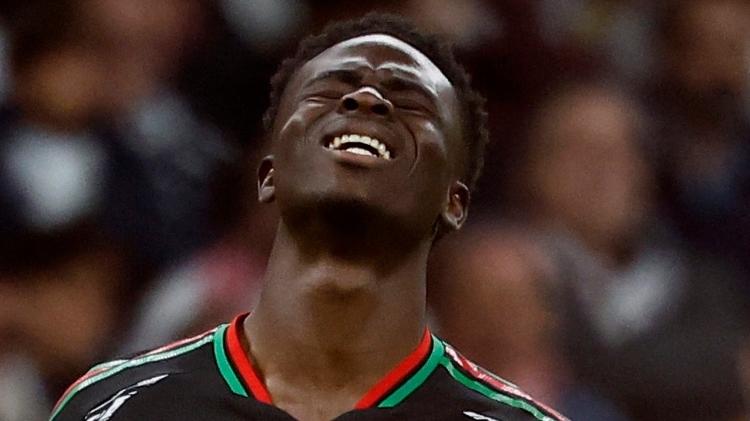 Saka se lamenta após perder pênalti no jogo entre Real Madrid e Arsenal na Champions Saka se lamenta após perder pênalti no jogo entre Real Madrid e Arsenal na Champions