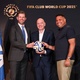 Presidente da Fifa se reúne com Ronaldo e filho de Trump e anuncia novo escritório