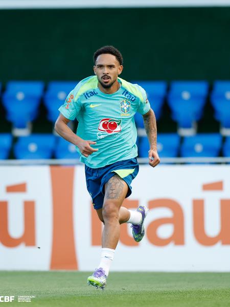 Lateral direito do Botafogo, Vitinho está na seleção brasileira mais uma vez Lateral direito do Botafogo, Vitinho está na seleção brasileira mais uma vez