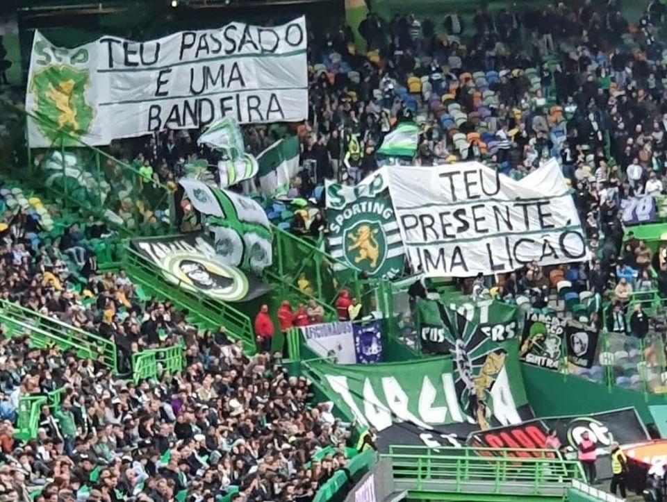 Corinthians Por Que Frases Do Hino Foram Exibidas Por Torcida Portuguesa