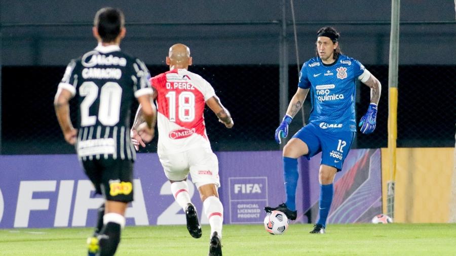 Goleiro Cássio em ação contra o River Plate, do Paraguai, pela Copa Sul-Americana  - Rodrigo Coca/ Ag. Corinthians 
