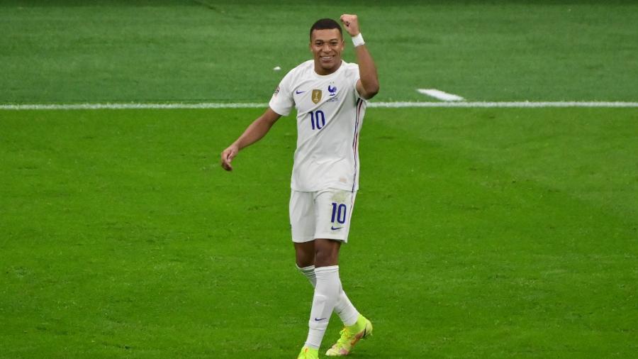 Kylian Mbappe comemora gol da França na final da Liga das Nações contra a Espanha - REUTERS/Miguel Medina