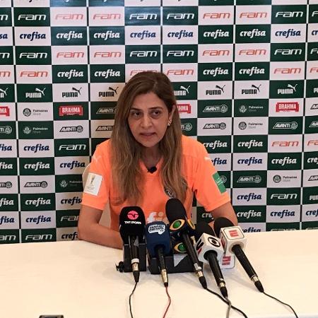 Leila Pereira, presidente do Palmeiras, concede entrevista coletiva em Abu Dhabi - Reprodução/Palmeiras