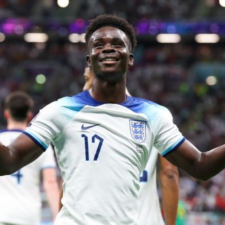 Bukayo Saka, ponta da seleção inglesa, acha que Neymar deveria ser mais respeitado