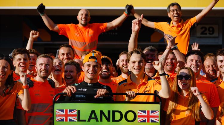 McLaren comemora a segunda posição de Lando Norris no GP da Hungria