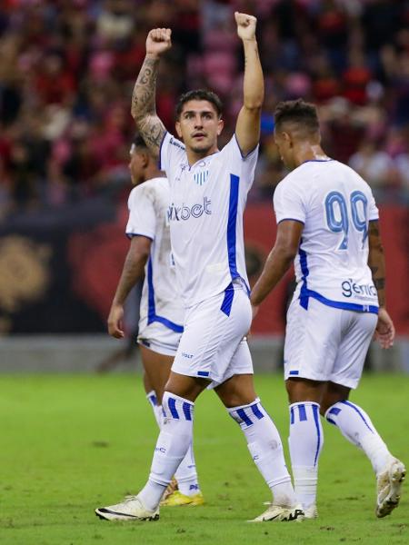 Jean Lucas, do Avaí, comemora gol contra o Sport pela Série B - Rafael Vieira/AGIF