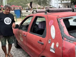 Donos de veículos destruídos por torcedores do Peñarol seguem desamparados