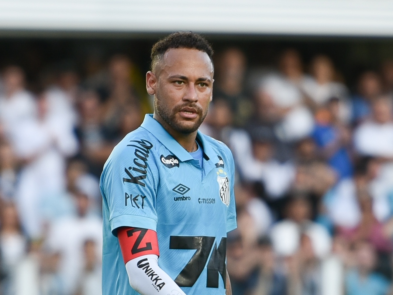 Neymar remarca jogo com influenciadores após diagnóstico de covid