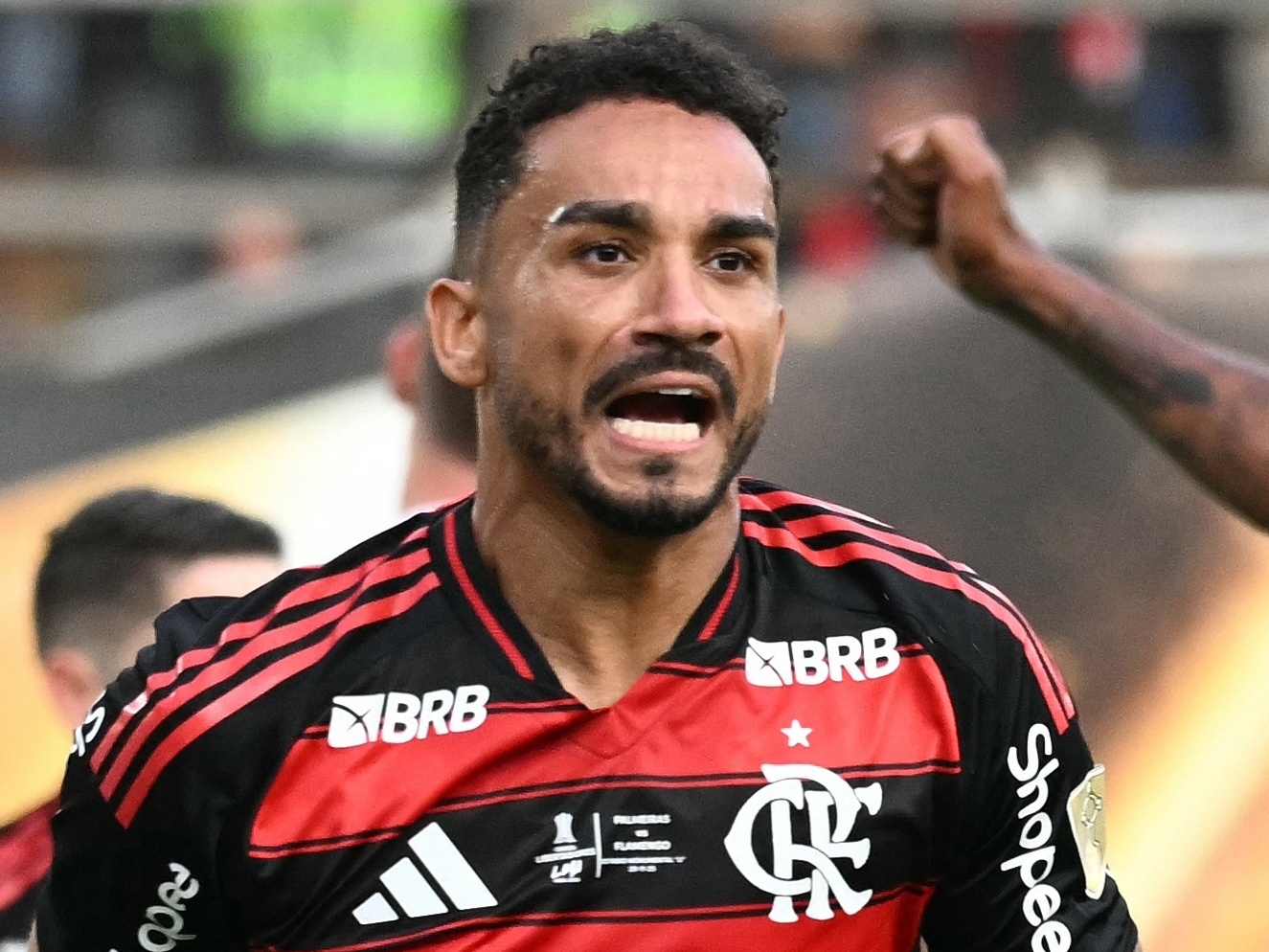 Image for CBF prepara festa no Maracanã e vai adiantar jogo do Fla em caso de título