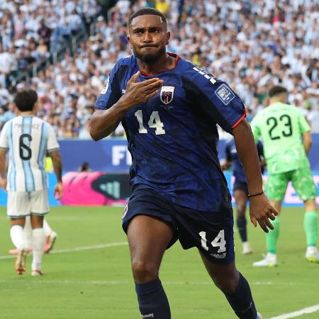 Deroy Duarte, de Cabo Verde, comemora gol contra a Argentina na Copa do Mundo Deroy Duarte, de Cabo Verde, comemora gol contra a Argentina na Copa do Mundo