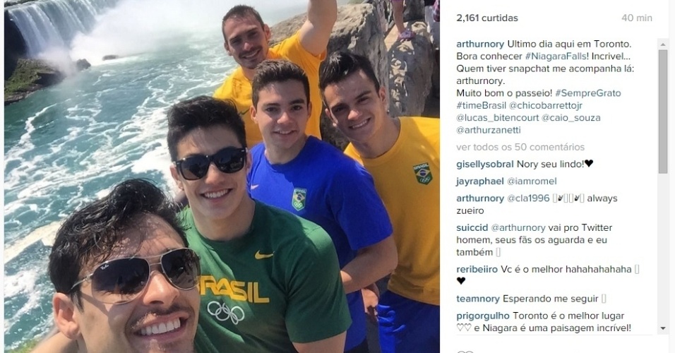 No último dia no Canadá, equipe brasileira de ginástica artística aproveita para conhecer as Cataratas do Niagara