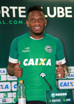 Willians esquece polêmica no Corinthians: 