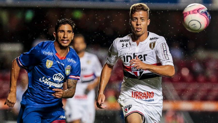 Lucas Fernandes pode ganhar uma nova chance no São Paulo - Ale Cabral/AGIF