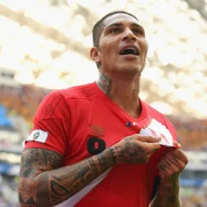 Paolo Guerrero comemora gol marcado durante a Copa do Mundo da Rússia  - undefined