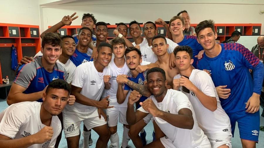 Sub-18 do Santos comemora classificação para final de torneio na China - Divulgação/Santos FC