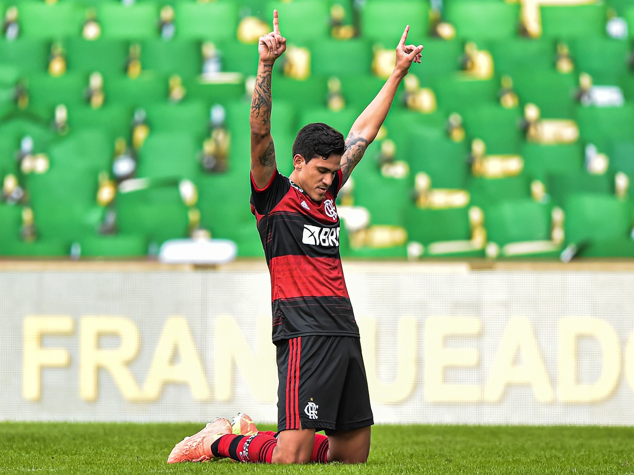 Jogadores revelados pelo Flamengo: confira os astros!