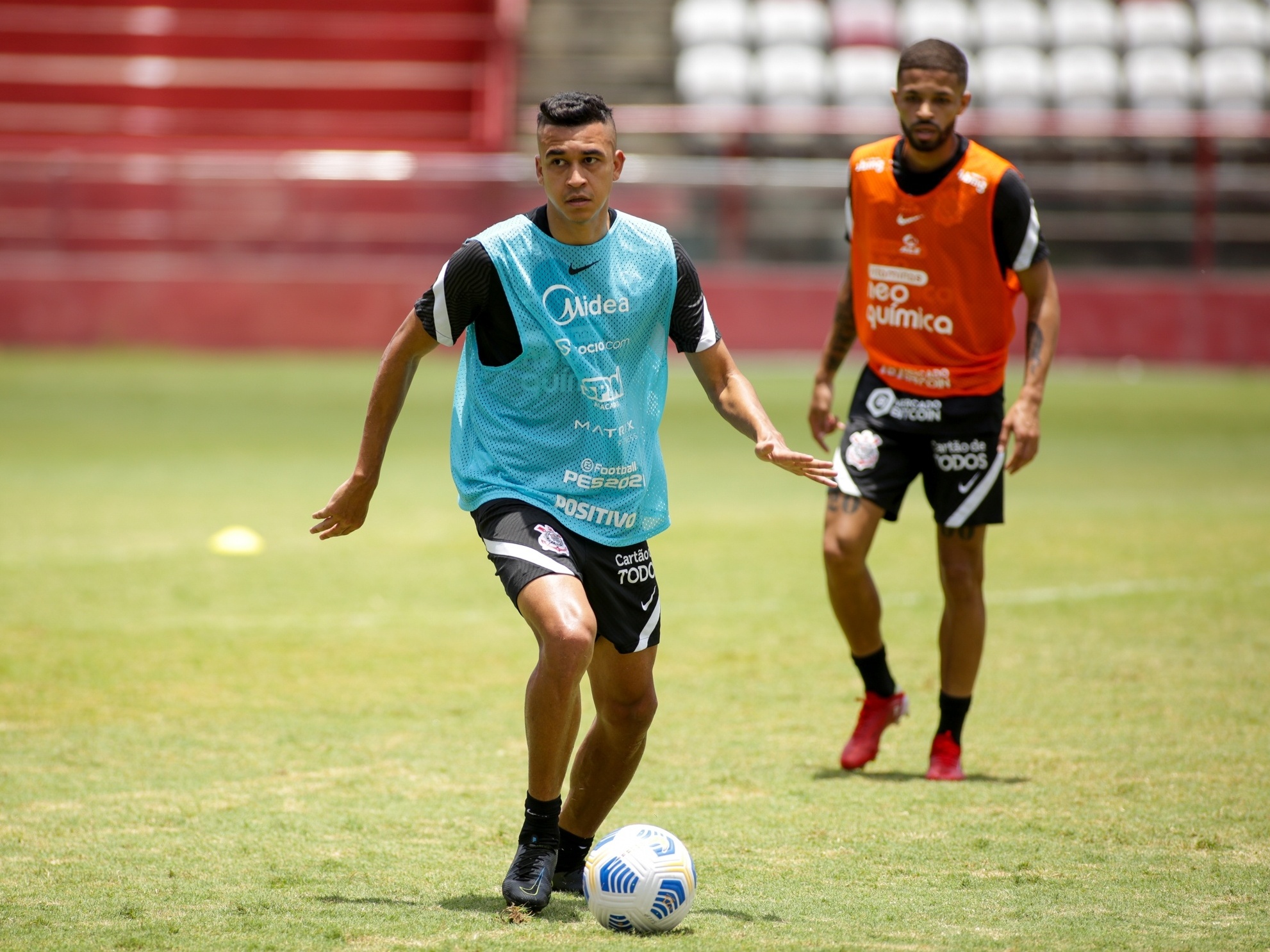 Após seis jogos como titular, Cantillo volta a não ser utilizado no Corinthians 