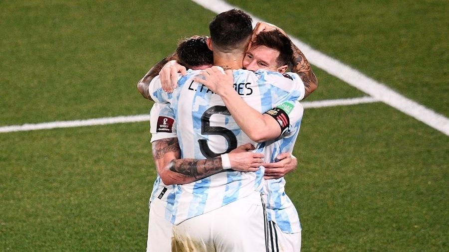 Argentina comemora gol contra o Uruguai pelas Eliminatórias - Divulgação Conmebol 