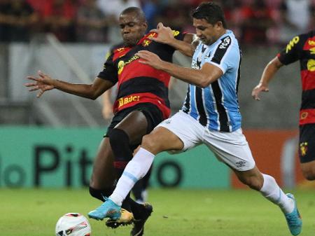 Sport e Grêmio fazem jogo equilibrado e ficam no empate por 0 a 0 no Recife