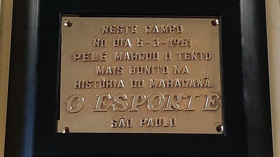 Placa que Pelé recebeu e originou a expressão "gol de placa"