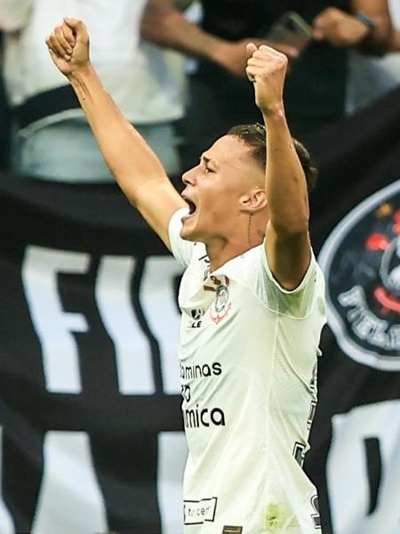 Matheus Araújo marcou para o Corinthians no jogo contra o Cruzeiro, válido pelo Campeonato Brasileiro - Marcello Zambrana/AGIF