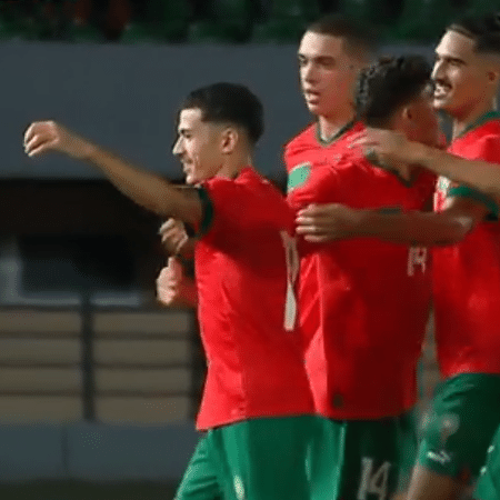  Jogadores de Marrocos celebram gol sobre a seleção brasileira olímpica