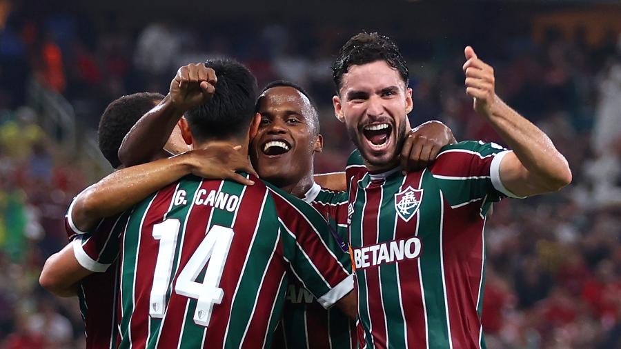 Jogadores celebram gol de Arias em Fluminense x Al Ahly, partida do Mundial de Clubes