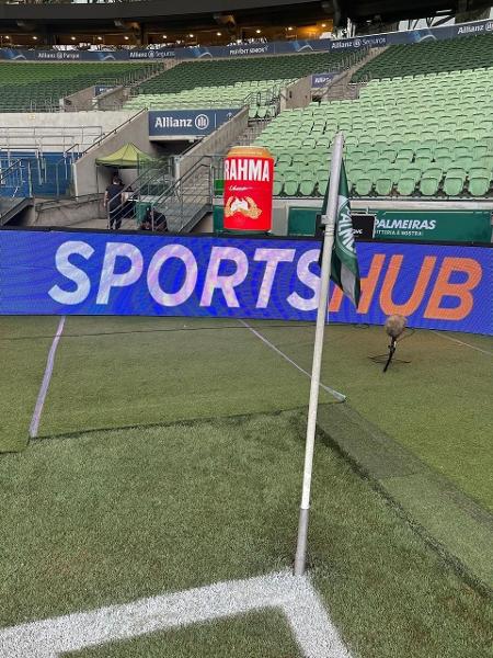 Lata de cerveja será exibida nos escanteios do jogo do Palmeiras