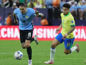 Mauro Cezar: 'Seleção brasileira é decadente! Foi um nada na Copa América!'