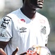 Com transfer ban, Cuca chama mais 11 da base e observa angolano no Santos