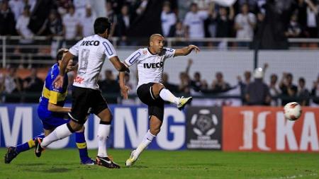 Como o Corinthians é campeão mundial sem ter a Libertadores?