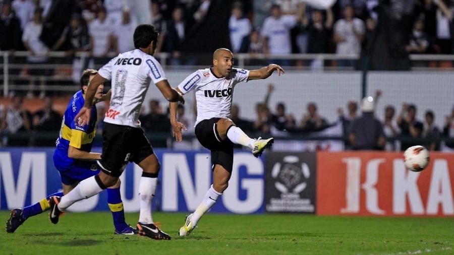 Ídolo no Corinthians, Emerson Sheik defendeu a seleção do Qatar nas eliminatória da Copa-2010 - Leandro Moraes/UOL
