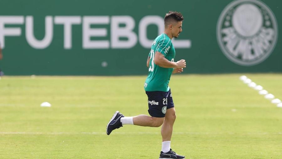 Atacante Willian em treino do Palmeiras na Academia de Futebol - Cesar Greco/Ag. Palmeiras/Divulgação