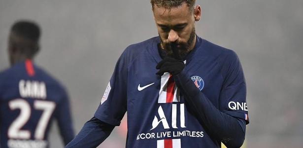 Após Gol Em Vitória Do PSG, Neymar Posta Foto Fazendo Gesto De Silêncio ...