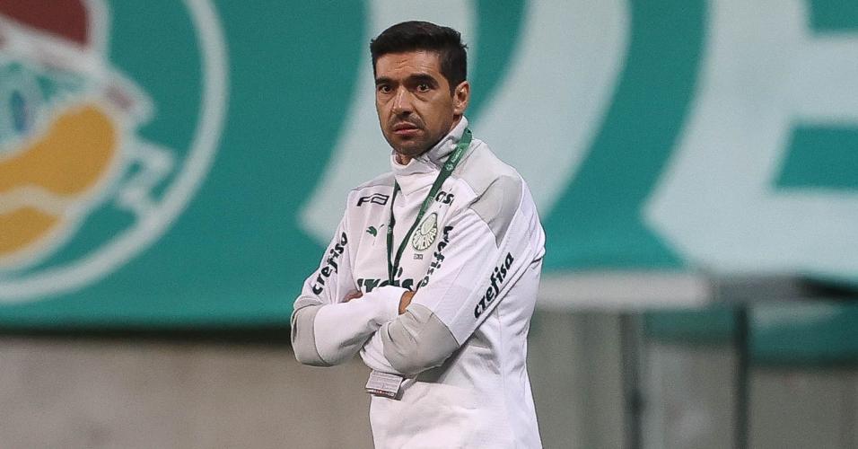 Abel Ferreira cita interferência do calendário no Palmeiras