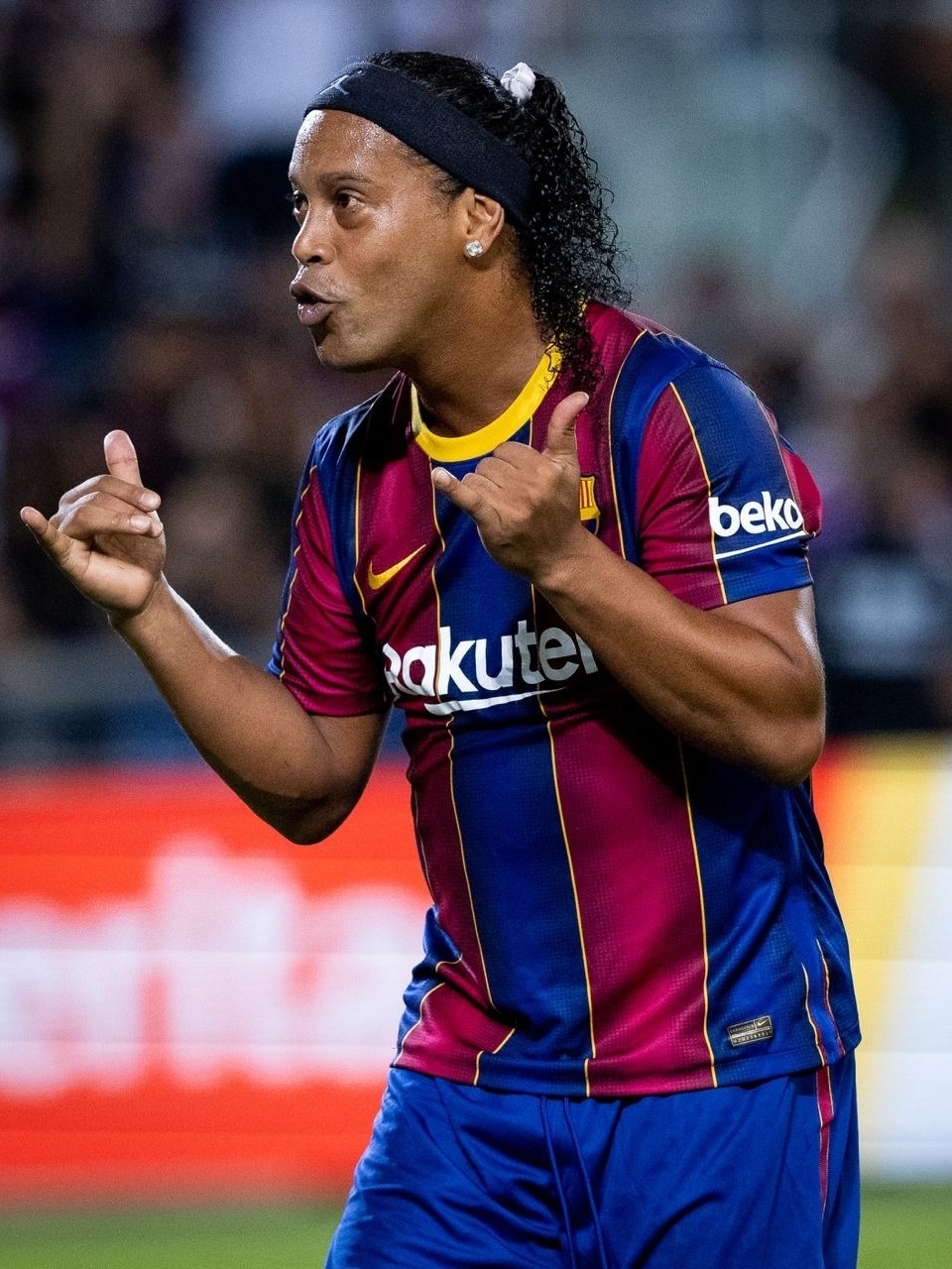 Jogadas Lendárias de Ronaldinho Gaúcho 28 mi de visualizações há 1