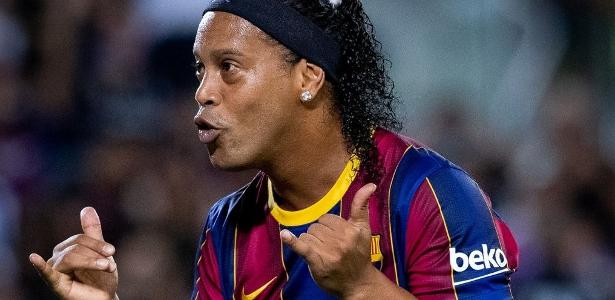 Ronaldinho revela músicas que marcaram sua passagem pelo Barcelona, futebol  espanhol