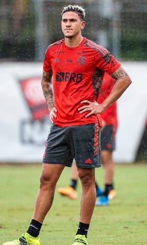 Pedro, atacante do Flamengo, durante treinamento