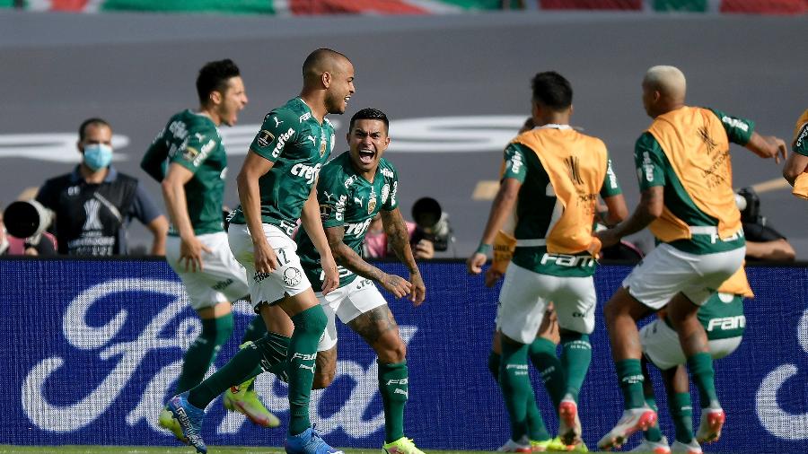 Jogadores do Palmeiras comemoram gol de Veiga na final da Libertadores contra o Flamengo - Staff Images/Conmebol