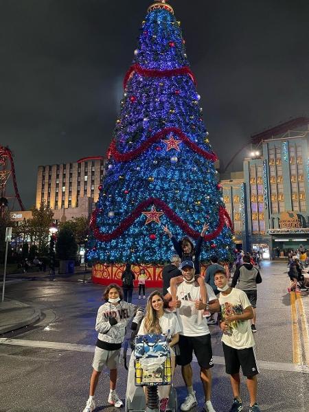 Hulk curte férias na Disney ao lado da esposa e dos filhos  - Reprodução/Instagram