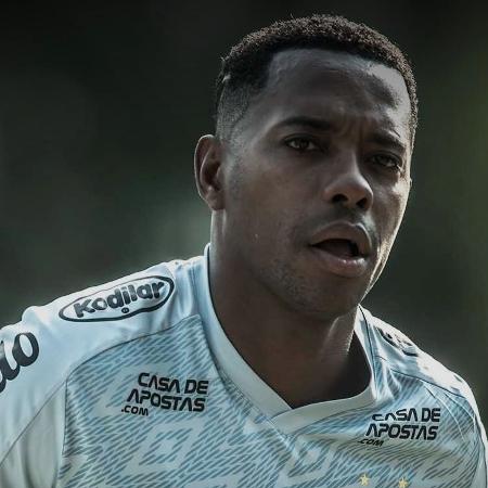 Robinho, jogador de futebol condenado a nove anos de prisão na Itália por estupro coletivo - Montagem sobre foto de Ivan Storti/Santos FC