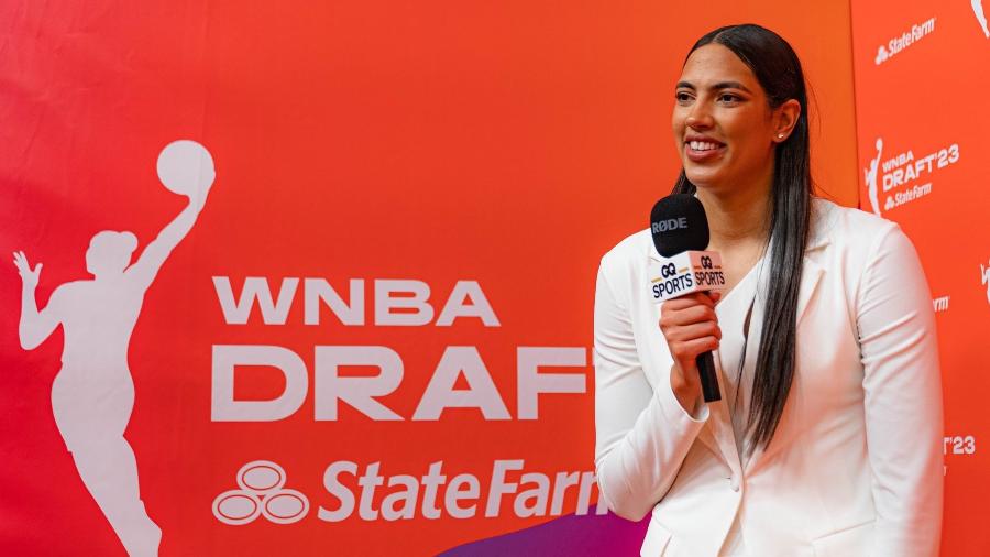 Stephanie Soares é selecionada no draft da WNBA - Reprodução/Twitter