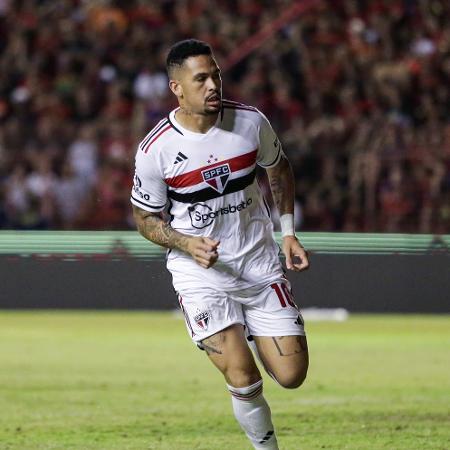Luciano, do São Paulo, comemora seu gol contra o Sport, pela Copa do Brasil - Rafael Vieira/AGIF