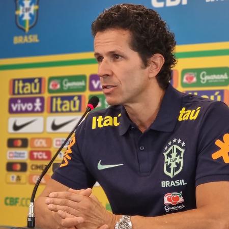 Rodrigo Lasmar, médico da seleção brasileira
