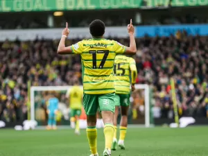 Ex-São Paulo, Gabriel Sara faz golaço pelo Norwich na 2ª Divisão Inglesa