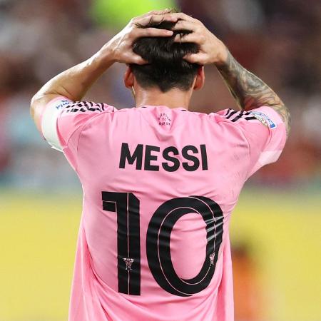 Messi se lamenta durante Al Ahly x Inter Miami: torcedores gritaram gol Messi se lamenta durante Al Ahly x Inter Miami: torcedores gritaram gol